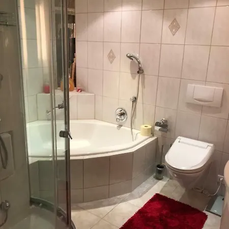 Neurauter‘s Ferienappart: *